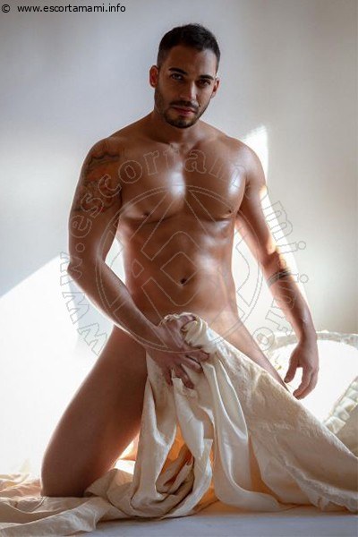 Foto Annunci Incontri Boy Harry Dotato  3932513795