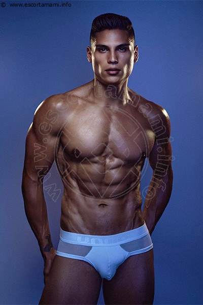 Foto Annunci Incontri Boy James Xxl  3508839543