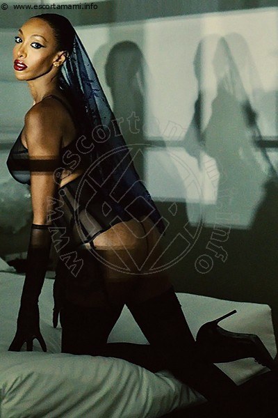 Foto Annunci Incontri Trans Milano Naomi Closed  3457713495
