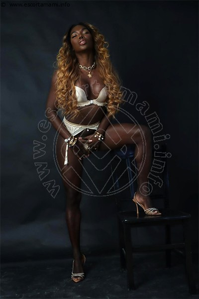 Foto Annunci Incontri Trans Safira Snt'z   3278243596